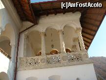 [P07] coloanele superbe in stil brancovenesc ale constructiilor manastirii... » foto by sandu.53
 - 
<span class="allrVoted glyphicon glyphicon-heart hidden" id="av284817"></span>
<a class="m-l-10 hidden" id="sv284817" onclick="voting_Foto_DelVot(,284817,4842)" role="button">șterge vot <span class="glyphicon glyphicon-remove"></span></a>
<a id="v9284817" class=" c-red"  onclick="voting_Foto_SetVot(284817)" role="button"><span class="glyphicon glyphicon-heart-empty"></span> <b>LIKE</b> = Votează poza</a> <img class="hidden"  id="f284817W9" src="/imagini/loader.gif" border="0" /><span class="AjErrMes hidden" id="e284817ErM"></span>