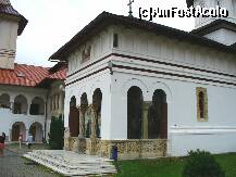 [P17] Sambata de Sus - Biserica Manastirii Brancoveanu » foto by ascent
 - 
<span class="allrVoted glyphicon glyphicon-heart hidden" id="av174099"></span>
<a class="m-l-10 hidden" id="sv174099" onclick="voting_Foto_DelVot(,174099,4842)" role="button">șterge vot <span class="glyphicon glyphicon-remove"></span></a>
<a id="v9174099" class=" c-red"  onclick="voting_Foto_SetVot(174099)" role="button"><span class="glyphicon glyphicon-heart-empty"></span> <b>LIKE</b> = Votează poza</a> <img class="hidden"  id="f174099W9" src="/imagini/loader.gif" border="0" /><span class="AjErrMes hidden" id="e174099ErM"></span>