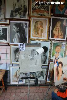 [P31] se pot face copii foarte fidele si frumoase pictate la unul dintre numerosii pictori. picteaza dupa fotografii si costa de la 150 leva pentru o persoana in tablou. » foto by MANDACHE
 - 
<span class="allrVoted glyphicon glyphicon-heart hidden" id="av213050"></span>
<a class="m-l-10 hidden" id="sv213050" onclick="voting_Foto_DelVot(,213050,4850)" role="button">șterge vot <span class="glyphicon glyphicon-remove"></span></a>
<a id="v9213050" class=" c-red"  onclick="voting_Foto_SetVot(213050)" role="button"><span class="glyphicon glyphicon-heart-empty"></span> <b>LIKE</b> = Votează poza</a> <img class="hidden"  id="f213050W9" src="/imagini/loader.gif" border="0" /><span class="AjErrMes hidden" id="e213050ErM"></span>