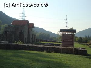 [P30] Se observă panoul informativ din vecinătatea fortificației.  » foto by Floryn81
 - 
<span class="allrVoted glyphicon glyphicon-heart hidden" id="av719564"></span>
<a class="m-l-10 hidden" id="sv719564" onclick="voting_Foto_DelVot(,719564,4859)" role="button">șterge vot <span class="glyphicon glyphicon-remove"></span></a>
<a id="v9719564" class=" c-red"  onclick="voting_Foto_SetVot(719564)" role="button"><span class="glyphicon glyphicon-heart-empty"></span> <b>LIKE</b> = Votează poza</a> <img class="hidden"  id="f719564W9" src="/imagini/loader.gif" border="0" /><span class="AjErrMes hidden" id="e719564ErM"></span>
