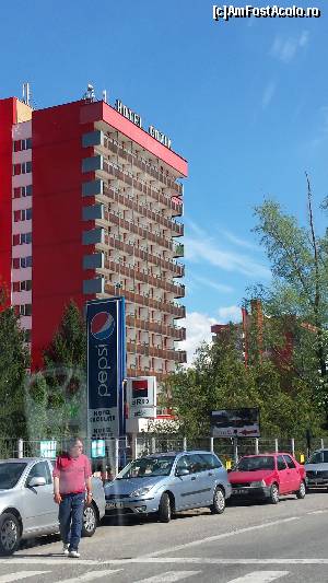 [P13] Hotelul Cozia di Căciulata » foto by costy69*
 - 
<span class="allrVoted glyphicon glyphicon-heart hidden" id="av613952"></span>
<a class="m-l-10 hidden" id="sv613952" onclick="voting_Foto_DelVot(,613952,4859)" role="button">șterge vot <span class="glyphicon glyphicon-remove"></span></a>
<a id="v9613952" class=" c-red"  onclick="voting_Foto_SetVot(613952)" role="button"><span class="glyphicon glyphicon-heart-empty"></span> <b>LIKE</b> = Votează poza</a> <img class="hidden"  id="f613952W9" src="/imagini/loader.gif" border="0" /><span class="AjErrMes hidden" id="e613952ErM"></span>