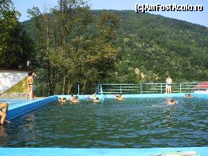 [P39] Si cam asa arata piscina ca vedere de ansamblu.  » foto by vega06
 - 
<span class="allrVoted glyphicon glyphicon-heart hidden" id="av570649"></span>
<a class="m-l-10 hidden" id="sv570649" onclick="voting_Foto_DelVot(,570649,4859)" role="button">șterge vot <span class="glyphicon glyphicon-remove"></span></a>
<a id="v9570649" class=" c-red"  onclick="voting_Foto_SetVot(570649)" role="button"><span class="glyphicon glyphicon-heart-empty"></span> <b>LIKE</b> = Votează poza</a> <img class="hidden"  id="f570649W9" src="/imagini/loader.gif" border="0" /><span class="AjErrMes hidden" id="e570649ErM"></span>