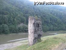 [P04] Un cap de pod in ruina te asteapta pe mal ca sa-ti depene povestea vietii lui » foto by dorgo
 - 
<span class="allrVoted glyphicon glyphicon-heart hidden" id="av167691"></span>
<a class="m-l-10 hidden" id="sv167691" onclick="voting_Foto_DelVot(,167691,4859)" role="button">șterge vot <span class="glyphicon glyphicon-remove"></span></a>
<a id="v9167691" class=" c-red"  onclick="voting_Foto_SetVot(167691)" role="button"><span class="glyphicon glyphicon-heart-empty"></span> <b>LIKE</b> = Votează poza</a> <img class="hidden"  id="f167691W9" src="/imagini/loader.gif" border="0" /><span class="AjErrMes hidden" id="e167691ErM"></span>