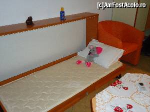 [P04] Patut de perete pentru copil in camera la Egreta. Foarte confortabil si pozitionat in fata patului pentru adulti. » foto by NB Craiova
 - 
<span class="allrVoted glyphicon glyphicon-heart hidden" id="av641106"></span>
<a class="m-l-10 hidden" id="sv641106" onclick="voting_Foto_DelVot(,641106,4862)" role="button">șterge vot <span class="glyphicon glyphicon-remove"></span></a>
<a id="v9641106" class=" c-red"  onclick="voting_Foto_SetVot(641106)" role="button"><span class="glyphicon glyphicon-heart-empty"></span> <b>LIKE</b> = Votează poza</a> <img class="hidden"  id="f641106W9" src="/imagini/loader.gif" border="0" /><span class="AjErrMes hidden" id="e641106ErM"></span>