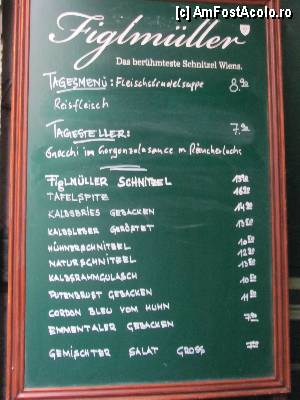 [P02] Meniul restaurantului Figlmuller aplasat la intrarea în local.  » foto by gettutza
 - 
<span class="allrVoted glyphicon glyphicon-heart hidden" id="av414500"></span>
<a class="m-l-10 hidden" id="sv414500" onclick="voting_Foto_DelVot(,414500,4865)" role="button">șterge vot <span class="glyphicon glyphicon-remove"></span></a>
<a id="v9414500" class=" c-red"  onclick="voting_Foto_SetVot(414500)" role="button"><span class="glyphicon glyphicon-heart-empty"></span> <b>LIKE</b> = Votează poza</a> <img class="hidden"  id="f414500W9" src="/imagini/loader.gif" border="0" /><span class="AjErrMes hidden" id="e414500ErM"></span>