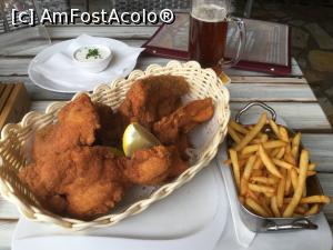 [P14] Leopoldauer Alm - cica asta e jumatate de pui, cred ca nici jumatate nu am mancat » foto by mishu
 - 
<span class="allrVoted glyphicon glyphicon-heart hidden" id="av1209073"></span>
<a class="m-l-10 hidden" id="sv1209073" onclick="voting_Foto_DelVot(,1209073,4865)" role="button">șterge vot <span class="glyphicon glyphicon-remove"></span></a>
<a id="v91209073" class=" c-red"  onclick="voting_Foto_SetVot(1209073)" role="button"><span class="glyphicon glyphicon-heart-empty"></span> <b>LIKE</b> = Votează poza</a> <img class="hidden"  id="f1209073W9" src="/imagini/loader.gif" border="0" /><span class="AjErrMes hidden" id="e1209073ErM"></span>
