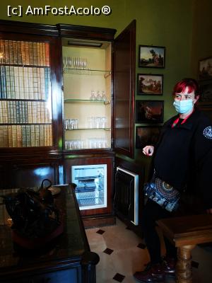 [P55] Villa del Balbianello; rafturi cu veselă și un mini-frigider ascunse într-un corp de bibliotecă » foto by crismis
 - 
<span class="allrVoted glyphicon glyphicon-heart hidden" id="av1309015"></span>
<a class="m-l-10 hidden" id="sv1309015" onclick="voting_Foto_DelVot(,1309015,4871)" role="button">șterge vot <span class="glyphicon glyphicon-remove"></span></a>
<a id="v91309015" class=" c-red"  onclick="voting_Foto_SetVot(1309015)" role="button"><span class="glyphicon glyphicon-heart-empty"></span> <b>LIKE</b> = Votează poza</a> <img class="hidden"  id="f1309015W9" src="/imagini/loader.gif" border="0" /><span class="AjErrMes hidden" id="e1309015ErM"></span>