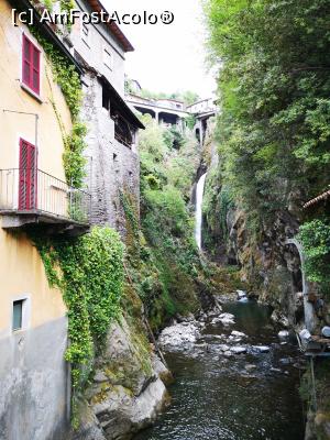 [P29] Orrido di Nesso; cascada » foto by crismis
 - 
<span class="allrVoted glyphicon glyphicon-heart hidden" id="av1309243"></span>
<a class="m-l-10 hidden" id="sv1309243" onclick="voting_Foto_DelVot(,1309243,4871)" role="button">șterge vot <span class="glyphicon glyphicon-remove"></span></a>
<a id="v91309243" class=" c-red"  onclick="voting_Foto_SetVot(1309243)" role="button"><span class="glyphicon glyphicon-heart-empty"></span> <b>LIKE</b> = Votează poza</a> <img class="hidden"  id="f1309243W9" src="/imagini/loader.gif" border="0" /><span class="AjErrMes hidden" id="e1309243ErM"></span>