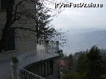 [P17] Terasa unei case din Brunate de pe care se putea admira in voie valea cu orasul si lacul Como. » foto by ghitoca001
 - 
<span class="allrVoted glyphicon glyphicon-heart hidden" id="av47231"></span>
<a class="m-l-10 hidden" id="sv47231" onclick="voting_Foto_DelVot(,47231,4871)" role="button">șterge vot <span class="glyphicon glyphicon-remove"></span></a>
<a id="v947231" class=" c-red"  onclick="voting_Foto_SetVot(47231)" role="button"><span class="glyphicon glyphicon-heart-empty"></span> <b>LIKE</b> = Votează poza</a> <img class="hidden"  id="f47231W9" src="/imagini/loader.gif" border="0" /><span class="AjErrMes hidden" id="e47231ErM"></span>