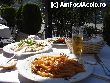 [P34] Meniul servit pe faleza - peste proaspat din lac, legume la gratar, paste cu sos rosu si o bere rece » foto by Cristina67
 - 
<span class="allrVoted glyphicon glyphicon-heart hidden" id="av291011"></span>
<a class="m-l-10 hidden" id="sv291011" onclick="voting_Foto_DelVot(,291011,4871)" role="button">șterge vot <span class="glyphicon glyphicon-remove"></span></a>
<a id="v9291011" class=" c-red"  onclick="voting_Foto_SetVot(291011)" role="button"><span class="glyphicon glyphicon-heart-empty"></span> <b>LIKE</b> = Votează poza</a> <img class="hidden"  id="f291011W9" src="/imagini/loader.gif" border="0" /><span class="AjErrMes hidden" id="e291011ErM"></span>