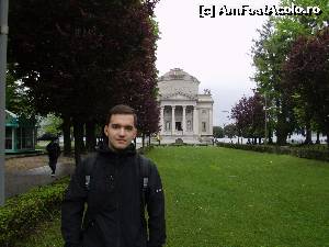 [P01] Tempio Voltiano - seamana un pic cu Pantheon din Roma » foto by andreip2
 - 
<span class="allrVoted glyphicon glyphicon-heart hidden" id="av614538"></span>
<a class="m-l-10 hidden" id="sv614538" onclick="voting_Foto_DelVot(,614538,4871)" role="button">șterge vot <span class="glyphicon glyphicon-remove"></span></a>
<a id="v9614538" class=" c-red"  onclick="voting_Foto_SetVot(614538)" role="button"><span class="glyphicon glyphicon-heart-empty"></span> <b>LIKE</b> = Votează poza</a> <img class="hidden"  id="f614538W9" src="/imagini/loader.gif" border="0" /><span class="AjErrMes hidden" id="e614538ErM"></span>