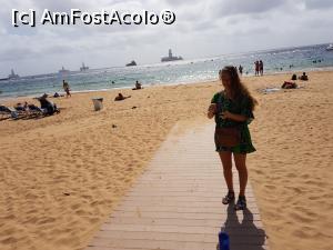 [P25] plaja din Santa Cruz de Tenerife cu vapoarele in fundal. Aici nisipul este adus din Sahara.  » foto by Aniram
 - 
<span class="allrVoted glyphicon glyphicon-heart hidden" id="av1145253"></span>
<a class="m-l-10 hidden" id="sv1145253" onclick="voting_Foto_DelVot(,1145253,4873)" role="button">șterge vot <span class="glyphicon glyphicon-remove"></span></a>
<a id="v91145253" class=" c-red"  onclick="voting_Foto_SetVot(1145253)" role="button"><span class="glyphicon glyphicon-heart-empty"></span> <b>LIKE</b> = Votează poza</a> <img class="hidden"  id="f1145253W9" src="/imagini/loader.gif" border="0" /><span class="AjErrMes hidden" id="e1145253ErM"></span>