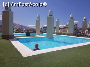 [P33] Piscina Hotelului » foto by Aniram
 - 
<span class="allrVoted glyphicon glyphicon-heart hidden" id="av1145261"></span>
<a class="m-l-10 hidden" id="sv1145261" onclick="voting_Foto_DelVot(,1145261,4873)" role="button">șterge vot <span class="glyphicon glyphicon-remove"></span></a>
<a id="v91145261" class=" c-red"  onclick="voting_Foto_SetVot(1145261)" role="button"><span class="glyphicon glyphicon-heart-empty"></span> <b>LIKE</b> = Votează poza</a> <img class="hidden"  id="f1145261W9" src="/imagini/loader.gif" border="0" /><span class="AjErrMes hidden" id="e1145261ErM"></span>