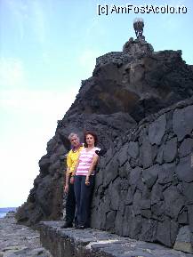 [P26] San Sebastian de la Gomera - faleza de langa port si cu monumentul ce se vede din departare cand vii spre insula. » foto by mprofeanu
 - 
<span class="allrVoted glyphicon glyphicon-heart hidden" id="av220433"></span>
<a class="m-l-10 hidden" id="sv220433" onclick="voting_Foto_DelVot(,220433,4873)" role="button">șterge vot <span class="glyphicon glyphicon-remove"></span></a>
<a id="v9220433" class=" c-red"  onclick="voting_Foto_SetVot(220433)" role="button"><span class="glyphicon glyphicon-heart-empty"></span> <b>LIKE</b> = Votează poza</a> <img class="hidden"  id="f220433W9" src="/imagini/loader.gif" border="0" /><span class="AjErrMes hidden" id="e220433ErM"></span>