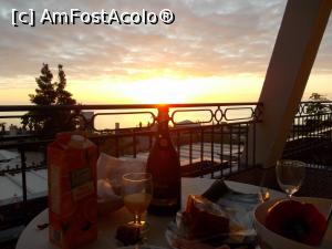 [P02] cina autentica spaniola cu Cava, jamon serano si queso manchego.  » foto by Pami*
 - 
<span class="allrVoted glyphicon glyphicon-heart hidden" id="av739272"></span>
<a class="m-l-10 hidden" id="sv739272" onclick="voting_Foto_DelVot(,739272,4873)" role="button">șterge vot <span class="glyphicon glyphicon-remove"></span></a>
<a id="v9739272" class=" c-red"  onclick="voting_Foto_SetVot(739272)" role="button"><span class="glyphicon glyphicon-heart-empty"></span> <b>LIKE</b> = Votează poza</a> <img class="hidden"  id="f739272W9" src="/imagini/loader.gif" border="0" /><span class="AjErrMes hidden" id="e739272ErM"></span>