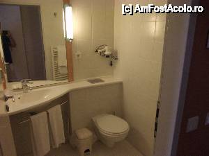 [P02] Baia: wc, chiuveta (cu gel de dus), uscator de par, cos de gunoi, hartie igienica si prospoape » foto by alex16ss
 - 
<span class="allrVoted glyphicon glyphicon-heart hidden" id="av436122"></span>
<a class="m-l-10 hidden" id="sv436122" onclick="voting_Foto_DelVot(,436122,4877)" role="button">șterge vot <span class="glyphicon glyphicon-remove"></span></a>
<a id="v9436122" class=" c-red"  onclick="voting_Foto_SetVot(436122)" role="button"><span class="glyphicon glyphicon-heart-empty"></span> <b>LIKE</b> = Votează poza</a> <img class="hidden"  id="f436122W9" src="/imagini/loader.gif" border="0" /><span class="AjErrMes hidden" id="e436122ErM"></span>