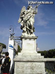 [P18] Statuie de pe Ponte Sant'Angelo » foto by Costi
 - 
<span class="allrVoted glyphicon glyphicon-heart hidden" id="av52689"></span>
<a class="m-l-10 hidden" id="sv52689" onclick="voting_Foto_DelVot(,52689,4889)" role="button">șterge vot <span class="glyphicon glyphicon-remove"></span></a>
<a id="v952689" class=" c-red"  onclick="voting_Foto_SetVot(52689)" role="button"><span class="glyphicon glyphicon-heart-empty"></span> <b>LIKE</b> = Votează poza</a> <img class="hidden"  id="f52689W9" src="/imagini/loader.gif" border="0" /><span class="AjErrMes hidden" id="e52689ErM"></span>