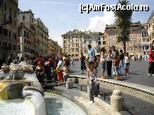 [P09] Fontana della Barcaccia » foto by Costi
 - 
<span class="allrVoted glyphicon glyphicon-heart hidden" id="av52668"></span>
<a class="m-l-10 hidden" id="sv52668" onclick="voting_Foto_DelVot(,52668,4889)" role="button">șterge vot <span class="glyphicon glyphicon-remove"></span></a>
<a id="v952668" class=" c-red"  onclick="voting_Foto_SetVot(52668)" role="button"><span class="glyphicon glyphicon-heart-empty"></span> <b>LIKE</b> = Votează poza</a> <img class="hidden"  id="f52668W9" src="/imagini/loader.gif" border="0" /><span class="AjErrMes hidden" id="e52668ErM"></span>