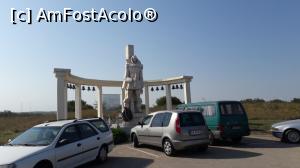 [P10] Kaliakra - Monumentul închinat amiralului rus Ushakov în cinstea victoriei obţinute în războiul ruso-turc si totodata locul unde este parcarea » foto by hcm
 - 
<span class="allrVoted glyphicon glyphicon-heart hidden" id="av890306"></span>
<a class="m-l-10 hidden" id="sv890306" onclick="voting_Foto_DelVot(,890306,4891)" role="button">șterge vot <span class="glyphicon glyphicon-remove"></span></a>
<a id="v9890306" class=" c-red"  onclick="voting_Foto_SetVot(890306)" role="button"><span class="glyphicon glyphicon-heart-empty"></span> <b>LIKE</b> = Votează poza</a> <img class="hidden"  id="f890306W9" src="/imagini/loader.gif" border="0" /><span class="AjErrMes hidden" id="e890306ErM"></span>