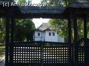 [P02] Cula Glogoveanu, Glogova Gorj » foto by Cristian_h
 - 
<span class="allrVoted glyphicon glyphicon-heart hidden" id="av936873"></span>
<a class="m-l-10 hidden" id="sv936873" onclick="voting_Foto_DelVot(,936873,4898)" role="button">șterge vot <span class="glyphicon glyphicon-remove"></span></a>
<a id="v9936873" class=" c-red"  onclick="voting_Foto_SetVot(936873)" role="button"><span class="glyphicon glyphicon-heart-empty"></span> <b>LIKE</b> = Votează poza</a> <img class="hidden"  id="f936873W9" src="/imagini/loader.gif" border="0" /><span class="AjErrMes hidden" id="e936873ErM"></span>