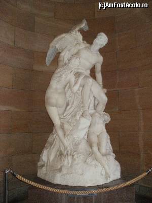 [P13] Prometeu inlantuit de titanide (Eduard Muller, 1868) - sculptura grandioasa la intrarea muzeului.  » foto by diacrys*
 - 
<span class="allrVoted glyphicon glyphicon-heart hidden" id="av605110"></span>
<a class="m-l-10 hidden" id="sv605110" onclick="voting_Foto_DelVot(,605110,4900)" role="button">șterge vot <span class="glyphicon glyphicon-remove"></span></a>
<a id="v9605110" class=" c-red"  onclick="voting_Foto_SetVot(605110)" role="button"><span class="glyphicon glyphicon-heart-empty"></span> <b>LIKE</b> = Votează poza</a> <img class="hidden"  id="f605110W9" src="/imagini/loader.gif" border="0" /><span class="AjErrMes hidden" id="e605110ErM"></span>