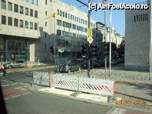 [P28] Berlin - În oraş.  » foto by iulianic
 - 
<span class="allrVoted glyphicon glyphicon-heart hidden" id="av509582"></span>
<a class="m-l-10 hidden" id="sv509582" onclick="voting_Foto_DelVot(,509582,4900)" role="button">șterge vot <span class="glyphicon glyphicon-remove"></span></a>
<a id="v9509582" class=" c-red"  onclick="voting_Foto_SetVot(509582)" role="button"><span class="glyphicon glyphicon-heart-empty"></span> <b>LIKE</b> = Votează poza</a> <img class="hidden"  id="f509582W9" src="/imagini/loader.gif" border="0" /><span class="AjErrMes hidden" id="e509582ErM"></span>