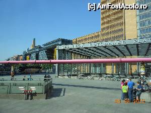 [P32] Berlin - Postdamer Platz.  » foto by iulianic
 - 
<span class="allrVoted glyphicon glyphicon-heart hidden" id="av509586"></span>
<a class="m-l-10 hidden" id="sv509586" onclick="voting_Foto_DelVot(,509586,4900)" role="button">șterge vot <span class="glyphicon glyphicon-remove"></span></a>
<a id="v9509586" class=" c-red"  onclick="voting_Foto_SetVot(509586)" role="button"><span class="glyphicon glyphicon-heart-empty"></span> <b>LIKE</b> = Votează poza</a> <img class="hidden"  id="f509586W9" src="/imagini/loader.gif" border="0" /><span class="AjErrMes hidden" id="e509586ErM"></span>