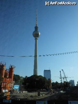 [P04] Berlin - Fernsehturm - Turnul de televiziune, macarale şi gropi de şantier.  » foto by iulianic
 - 
<span class="allrVoted glyphicon glyphicon-heart hidden" id="av509558"></span>
<a class="m-l-10 hidden" id="sv509558" onclick="voting_Foto_DelVot(,509558,4900)" role="button">șterge vot <span class="glyphicon glyphicon-remove"></span></a>
<a id="v9509558" class=" c-red"  onclick="voting_Foto_SetVot(509558)" role="button"><span class="glyphicon glyphicon-heart-empty"></span> <b>LIKE</b> = Votează poza</a> <img class="hidden"  id="f509558W9" src="/imagini/loader.gif" border="0" /><span class="AjErrMes hidden" id="e509558ErM"></span>
