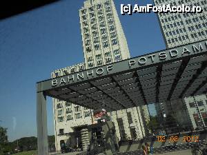 [P46] Berlin - În Postdamer Platz.  » foto by iulianic
 - 
<span class="allrVoted glyphicon glyphicon-heart hidden" id="av509600"></span>
<a class="m-l-10 hidden" id="sv509600" onclick="voting_Foto_DelVot(,509600,4900)" role="button">șterge vot <span class="glyphicon glyphicon-remove"></span></a>
<a id="v9509600" class=" c-red"  onclick="voting_Foto_SetVot(509600)" role="button"><span class="glyphicon glyphicon-heart-empty"></span> <b>LIKE</b> = Votează poza</a> <img class="hidden"  id="f509600W9" src="/imagini/loader.gif" border="0" /><span class="AjErrMes hidden" id="e509600ErM"></span>