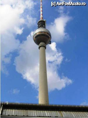 [P01] Turnul de televiziune din Berlin, a patra constructie ca inaltime din Europa » foto by iccata
 - 
<span class="allrVoted glyphicon glyphicon-heart hidden" id="av452354"></span>
<a class="m-l-10 hidden" id="sv452354" onclick="voting_Foto_DelVot(,452354,4900)" role="button">șterge vot <span class="glyphicon glyphicon-remove"></span></a>
<a id="v9452354" class=" c-red"  onclick="voting_Foto_SetVot(452354)" role="button"><span class="glyphicon glyphicon-heart-empty"></span> <b>LIKE</b> = Votează poza</a> <img class="hidden"  id="f452354W9" src="/imagini/loader.gif" border="0" /><span class="AjErrMes hidden" id="e452354ErM"></span>