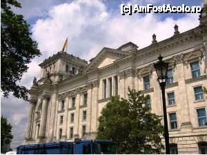 [P23] Cladirea Reichstag construita pentru a gazdui “reichstag-ul”, parlamentul Imperiului German » foto by iccata
 - 
<span class="allrVoted glyphicon glyphicon-heart hidden" id="av452382"></span>
<a class="m-l-10 hidden" id="sv452382" onclick="voting_Foto_DelVot(,452382,4900)" role="button">șterge vot <span class="glyphicon glyphicon-remove"></span></a>
<a id="v9452382" class=" c-red"  onclick="voting_Foto_SetVot(452382)" role="button"><span class="glyphicon glyphicon-heart-empty"></span> <b>LIKE</b> = Votează poza</a> <img class="hidden"  id="f452382W9" src="/imagini/loader.gif" border="0" /><span class="AjErrMes hidden" id="e452382ErM"></span>