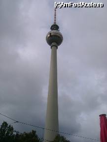 [P11] Turnul televiziunii, din Alexander Platz » foto by zenobia*
 - 
<span class="allrVoted glyphicon glyphicon-heart hidden" id="av48637"></span>
<a class="m-l-10 hidden" id="sv48637" onclick="voting_Foto_DelVot(,48637,4900)" role="button">șterge vot <span class="glyphicon glyphicon-remove"></span></a>
<a id="v948637" class=" c-red"  onclick="voting_Foto_SetVot(48637)" role="button"><span class="glyphicon glyphicon-heart-empty"></span> <b>LIKE</b> = Votează poza</a> <img class="hidden"  id="f48637W9" src="/imagini/loader.gif" border="0" /><span class="AjErrMes hidden" id="e48637ErM"></span>
