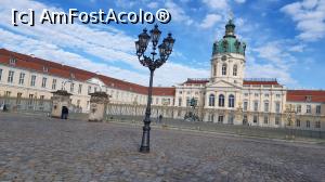 [P03] Palatul Charlottenburg » foto by Carmen Ion
 - 
<span class="allrVoted glyphicon glyphicon-heart hidden" id="av1282557"></span>
<a class="m-l-10 hidden" id="sv1282557" onclick="voting_Foto_DelVot(,1282557,4900)" role="button">șterge vot <span class="glyphicon glyphicon-remove"></span></a>
<a id="v91282557" class=" c-red"  onclick="voting_Foto_SetVot(1282557)" role="button"><span class="glyphicon glyphicon-heart-empty"></span> <b>LIKE</b> = Votează poza</a> <img class="hidden"  id="f1282557W9" src="/imagini/loader.gif" border="0" /><span class="AjErrMes hidden" id="e1282557ErM"></span>