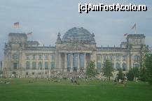 [P12] Cladirea Parlamentului german sau Bundestag-ul » foto by ileanaxperta*
 - 
<span class="allrVoted glyphicon glyphicon-heart hidden" id="av211724"></span>
<a class="m-l-10 hidden" id="sv211724" onclick="voting_Foto_DelVot(,211724,4900)" role="button">șterge vot <span class="glyphicon glyphicon-remove"></span></a>
<a id="v9211724" class=" c-red"  onclick="voting_Foto_SetVot(211724)" role="button"><span class="glyphicon glyphicon-heart-empty"></span> <b>LIKE</b> = Votează poza</a> <img class="hidden"  id="f211724W9" src="/imagini/loader.gif" border="0" /><span class="AjErrMes hidden" id="e211724ErM"></span>