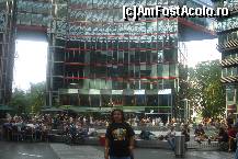 [P23] In incinta marelui mall din partea lui Potsdamen Platz... » foto by ileanaxperta*
 - 
<span class="allrVoted glyphicon glyphicon-heart hidden" id="av211735"></span>
<a class="m-l-10 hidden" id="sv211735" onclick="voting_Foto_DelVot(,211735,4900)" role="button">șterge vot <span class="glyphicon glyphicon-remove"></span></a>
<a id="v9211735" class=" c-red"  onclick="voting_Foto_SetVot(211735)" role="button"><span class="glyphicon glyphicon-heart-empty"></span> <b>LIKE</b> = Votează poza</a> <img class="hidden"  id="f211735W9" src="/imagini/loader.gif" border="0" /><span class="AjErrMes hidden" id="e211735ErM"></span>