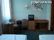 [P16] Interior din camera noastră de la Hotel Hellemitte din Berlin » foto by mariana.olaru
 - 
<span class="allrVoted glyphicon glyphicon-heart hidden" id="av162044"></span>
<a class="m-l-10 hidden" id="sv162044" onclick="voting_Foto_DelVot(,162044,4900)" role="button">șterge vot <span class="glyphicon glyphicon-remove"></span></a>
<a id="v9162044" class=" c-red"  onclick="voting_Foto_SetVot(162044)" role="button"><span class="glyphicon glyphicon-heart-empty"></span> <b>LIKE</b> = Votează poza</a> <img class="hidden"  id="f162044W9" src="/imagini/loader.gif" border="0" /><span class="AjErrMes hidden" id="e162044ErM"></span>