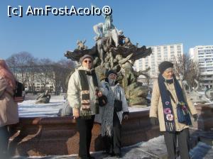 [P18] Berlin fântâna Neptun, înghețată. Foto febr. 2017 » foto by mihaelavoicu
 - 
<span class="allrVoted glyphicon glyphicon-heart hidden" id="av942235"></span>
<a class="m-l-10 hidden" id="sv942235" onclick="voting_Foto_DelVot(,942235,4900)" role="button">șterge vot <span class="glyphicon glyphicon-remove"></span></a>
<a id="v9942235" class=" c-red"  onclick="voting_Foto_SetVot(942235)" role="button"><span class="glyphicon glyphicon-heart-empty"></span> <b>LIKE</b> = Votează poza</a> <img class="hidden"  id="f942235W9" src="/imagini/loader.gif" border="0" /><span class="AjErrMes hidden" id="e942235ErM"></span>