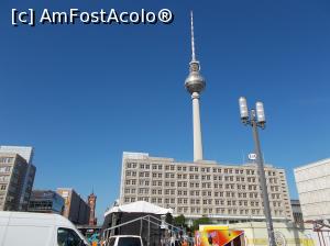 [P06] Berlin. Turnul de televiziune.  » foto by mihaelavoicu
 - 
<span class="allrVoted glyphicon glyphicon-heart hidden" id="av942223"></span>
<a class="m-l-10 hidden" id="sv942223" onclick="voting_Foto_DelVot(,942223,4900)" role="button">șterge vot <span class="glyphicon glyphicon-remove"></span></a>
<a id="v9942223" class=" c-red"  onclick="voting_Foto_SetVot(942223)" role="button"><span class="glyphicon glyphicon-heart-empty"></span> <b>LIKE</b> = Votează poza</a> <img class="hidden"  id="f942223W9" src="/imagini/loader.gif" border="0" /><span class="AjErrMes hidden" id="e942223ErM"></span>