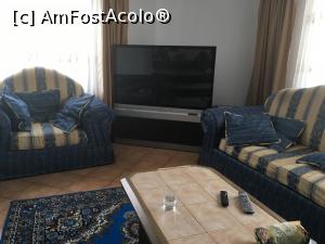 [P07] la TV in livingul de la parter » foto by Adina - addcont
 - 
<span class="allrVoted glyphicon glyphicon-heart hidden" id="av811879"></span>
<a class="m-l-10 hidden" id="sv811879" onclick="voting_Foto_DelVot(,811879,4902)" role="button">șterge vot <span class="glyphicon glyphicon-remove"></span></a>
<a id="v9811879" class=" c-red"  onclick="voting_Foto_SetVot(811879)" role="button"><span class="glyphicon glyphicon-heart-empty"></span> <b>LIKE</b> = Votează poza</a> <img class="hidden"  id="f811879W9" src="/imagini/loader.gif" border="0" /><span class="AjErrMes hidden" id="e811879ErM"></span>