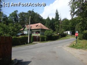 [P48] Finalul drumeției noastre către Schitul ”14 Cruci”. Ne aflăm la intersecția dintre strada Câmpul mic și strada Trandafirilor.  » foto by Floryn81
 - 
<span class="allrVoted glyphicon glyphicon-heart hidden" id="av775498"></span>
<a class="m-l-10 hidden" id="sv775498" onclick="voting_Foto_DelVot(,775498,4909)" role="button">șterge vot <span class="glyphicon glyphicon-remove"></span></a>
<a id="v9775498" class=" c-red"  onclick="voting_Foto_SetVot(775498)" role="button"><span class="glyphicon glyphicon-heart-empty"></span> <b>LIKE</b> = Votează poza</a> <img class="hidden"  id="f775498W9" src="/imagini/loader.gif" border="0" /><span class="AjErrMes hidden" id="e775498ErM"></span>