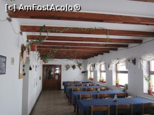 [P13] Partia de schi din Sovata, jud. Mures, Cabana Repas***, sala de mese » foto by Dana2008
 - 
<span class="allrVoted glyphicon glyphicon-heart hidden" id="av819912"></span>
<a class="m-l-10 hidden" id="sv819912" onclick="voting_Foto_DelVot(,819912,4909)" role="button">șterge vot <span class="glyphicon glyphicon-remove"></span></a>
<a id="v9819912" class=" c-red"  onclick="voting_Foto_SetVot(819912)" role="button"><span class="glyphicon glyphicon-heart-empty"></span> <b>LIKE</b> = Votează poza</a> <img class="hidden"  id="f819912W9" src="/imagini/loader.gif" border="0" /><span class="AjErrMes hidden" id="e819912ErM"></span>