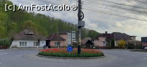 [P02] Sensul giratoriu de la întrare în stațiune » foto by danutza_ang
 - 
<span class="allrVoted glyphicon glyphicon-heart hidden" id="av1306443"></span>
<a class="m-l-10 hidden" id="sv1306443" onclick="voting_Foto_DelVot(,1306443,4909)" role="button">șterge vot <span class="glyphicon glyphicon-remove"></span></a>
<a id="v91306443" class=" c-red"  onclick="voting_Foto_SetVot(1306443)" role="button"><span class="glyphicon glyphicon-heart-empty"></span> <b>LIKE</b> = Votează poza</a> <img class="hidden"  id="f1306443W9" src="/imagini/loader.gif" border="0" /><span class="AjErrMes hidden" id="e1306443ErM"></span>