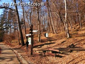 [P01] In jurul lacului Ursu se afla un indicator ce va indreapta spre Turnul Belvedere » foto by dorgo
 - 
<span class="allrVoted glyphicon glyphicon-heart hidden" id="av1229548"></span>
<a class="m-l-10 hidden" id="sv1229548" onclick="voting_Foto_DelVot(,1229548,4909)" role="button">șterge vot <span class="glyphicon glyphicon-remove"></span></a>
<a id="v91229548" class=" c-red"  onclick="voting_Foto_SetVot(1229548)" role="button"><span class="glyphicon glyphicon-heart-empty"></span> <b>LIKE</b> = Votează poza</a> <img class="hidden"  id="f1229548W9" src="/imagini/loader.gif" border="0" /><span class="AjErrMes hidden" id="e1229548ErM"></span>