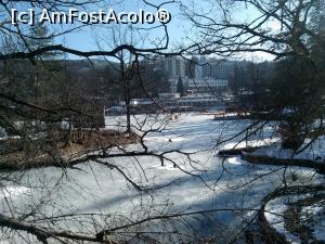 [P09] Lacul Ursu si cateva din hotelurile de cura » foto by dorgo
 - 
<span class="allrVoted glyphicon glyphicon-heart hidden" id="av841015"></span>
<a class="m-l-10 hidden" id="sv841015" onclick="voting_Foto_DelVot(,841015,4909)" role="button">șterge vot <span class="glyphicon glyphicon-remove"></span></a>
<a id="v9841015" class=" c-red"  onclick="voting_Foto_SetVot(841015)" role="button"><span class="glyphicon glyphicon-heart-empty"></span> <b>LIKE</b> = Votează poza</a> <img class="hidden"  id="f841015W9" src="/imagini/loader.gif" border="0" /><span class="AjErrMes hidden" id="e841015ErM"></span>