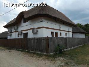 [P17] Casă nouă cu acoperiș din stuf » foto by Mika
 - 
<span class="allrVoted glyphicon glyphicon-heart hidden" id="av1196344"></span>
<a class="m-l-10 hidden" id="sv1196344" onclick="voting_Foto_DelVot(,1196344,4923)" role="button">șterge vot <span class="glyphicon glyphicon-remove"></span></a>
<a id="v91196344" class=" c-red"  onclick="voting_Foto_SetVot(1196344)" role="button"><span class="glyphicon glyphicon-heart-empty"></span> <b>LIKE</b> = Votează poza</a> <img class="hidden"  id="f1196344W9" src="/imagini/loader.gif" border="0" /><span class="AjErrMes hidden" id="e1196344ErM"></span>