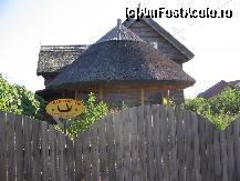 [P09] Pensiunea Lucia a lui Nea Chirila; a pastrat traditia de a-si acoperi casa cu stuf » foto by dianabzs
 - 
<span class="allrVoted glyphicon glyphicon-heart hidden" id="av160405"></span>
<a class="m-l-10 hidden" id="sv160405" onclick="voting_Foto_DelVot(,160405,4923)" role="button">șterge vot <span class="glyphicon glyphicon-remove"></span></a>
<a id="v9160405" class=" c-red"  onclick="voting_Foto_SetVot(160405)" role="button"><span class="glyphicon glyphicon-heart-empty"></span> <b>LIKE</b> = Votează poza</a> <img class="hidden"  id="f160405W9" src="/imagini/loader.gif" border="0" /><span class="AjErrMes hidden" id="e160405ErM"></span>