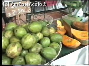 [P07] Piața, un barometru al vieții de zi cu zi în Cuba.  » foto by glcitizen
 - 
<span class="allrVoted glyphicon glyphicon-heart hidden" id="av922405"></span>
<a class="m-l-10 hidden" id="sv922405" onclick="voting_Foto_DelVot(,922405,4925)" role="button">șterge vot <span class="glyphicon glyphicon-remove"></span></a>
<a id="v9922405" class=" c-red"  onclick="voting_Foto_SetVot(922405)" role="button"><span class="glyphicon glyphicon-heart-empty"></span> <b>LIKE</b> = Votează poza</a> <img class="hidden"  id="f922405W9" src="/imagini/loader.gif" border="0" /><span class="AjErrMes hidden" id="e922405ErM"></span>