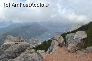 [P16] Golful kotor, vazut de pe muntele Lovcen, in drum spre mausoleu » foto by alyna_sv
 - 
<span class="allrVoted glyphicon glyphicon-heart hidden" id="av798880"></span>
<a class="m-l-10 hidden" id="sv798880" onclick="voting_Foto_DelVot(,798880,4928)" role="button">șterge vot <span class="glyphicon glyphicon-remove"></span></a>
<a id="v9798880" class=" c-red"  onclick="voting_Foto_SetVot(798880)" role="button"><span class="glyphicon glyphicon-heart-empty"></span> <b>LIKE</b> = Votează poza</a> <img class="hidden"  id="f798880W9" src="/imagini/loader.gif" border="0" /><span class="AjErrMes hidden" id="e798880ErM"></span>