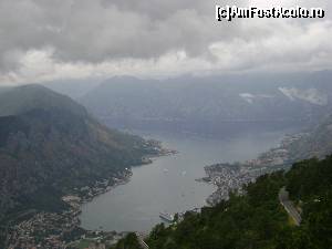[P16] Panoramă asupra orașului și Golfului Kotor » foto by costy69*
 - 
<span class="allrVoted glyphicon glyphicon-heart hidden" id="av596318"></span>
<a class="m-l-10 hidden" id="sv596318" onclick="voting_Foto_DelVot(,596318,4928)" role="button">șterge vot <span class="glyphicon glyphicon-remove"></span></a>
<a id="v9596318" class=" c-red"  onclick="voting_Foto_SetVot(596318)" role="button"><span class="glyphicon glyphicon-heart-empty"></span> <b>LIKE</b> = Votează poza</a> <img class="hidden"  id="f596318W9" src="/imagini/loader.gif" border="0" /><span class="AjErrMes hidden" id="e596318ErM"></span>