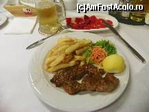 [P13] cotlet de vita » foto by sniga
 - 
<span class="allrVoted glyphicon glyphicon-heart hidden" id="av252457"></span>
<a class="m-l-10 hidden" id="sv252457" onclick="voting_Foto_DelVot(,252457,4941)" role="button">șterge vot <span class="glyphicon glyphicon-remove"></span></a>
<a id="v9252457" class=" c-red"  onclick="voting_Foto_SetVot(252457)" role="button"><span class="glyphicon glyphicon-heart-empty"></span> <b>LIKE</b> = Votează poza</a> <img class="hidden"  id="f252457W9" src="/imagini/loader.gif" border="0" /><span class="AjErrMes hidden" id="e252457ErM"></span>
